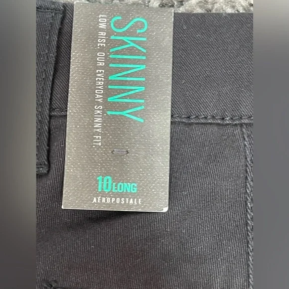 Aeropostale Black Shorts skinny cotton stretch women’s size 10 Long - Picture 9 of 13